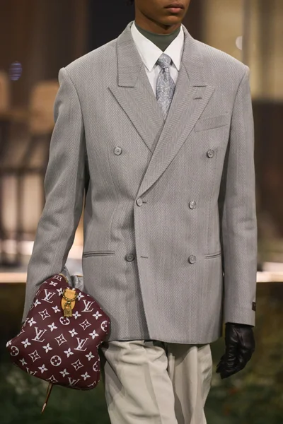 Look 1